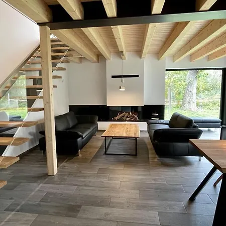 In With Swimming Pool Holiday home *