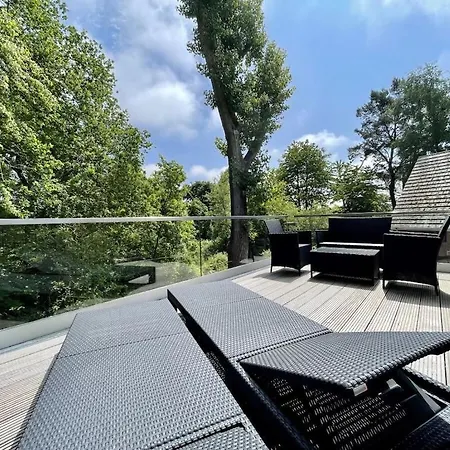 In With Swimming Pool Holiday home